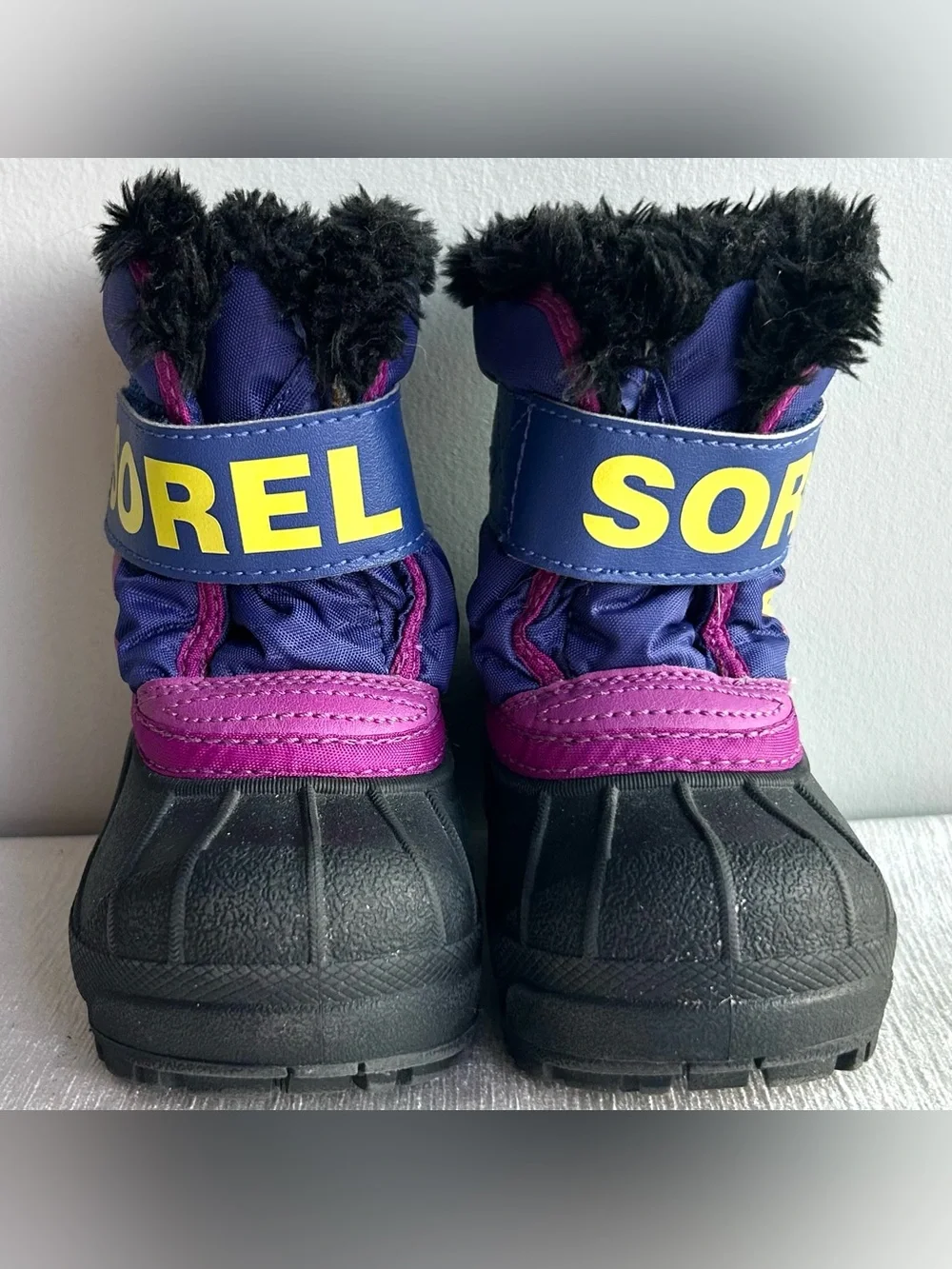 SOREL snow commander toddler boots size 4 excellent !! ⭐️